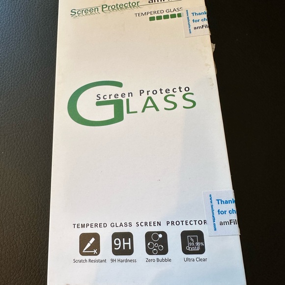 2 iPhone cases and screen protectors for iPhone XR - Picture 5 of 5